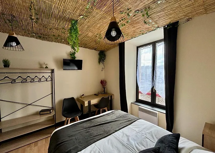 Hotel De La Gare Sévérac-le-Château